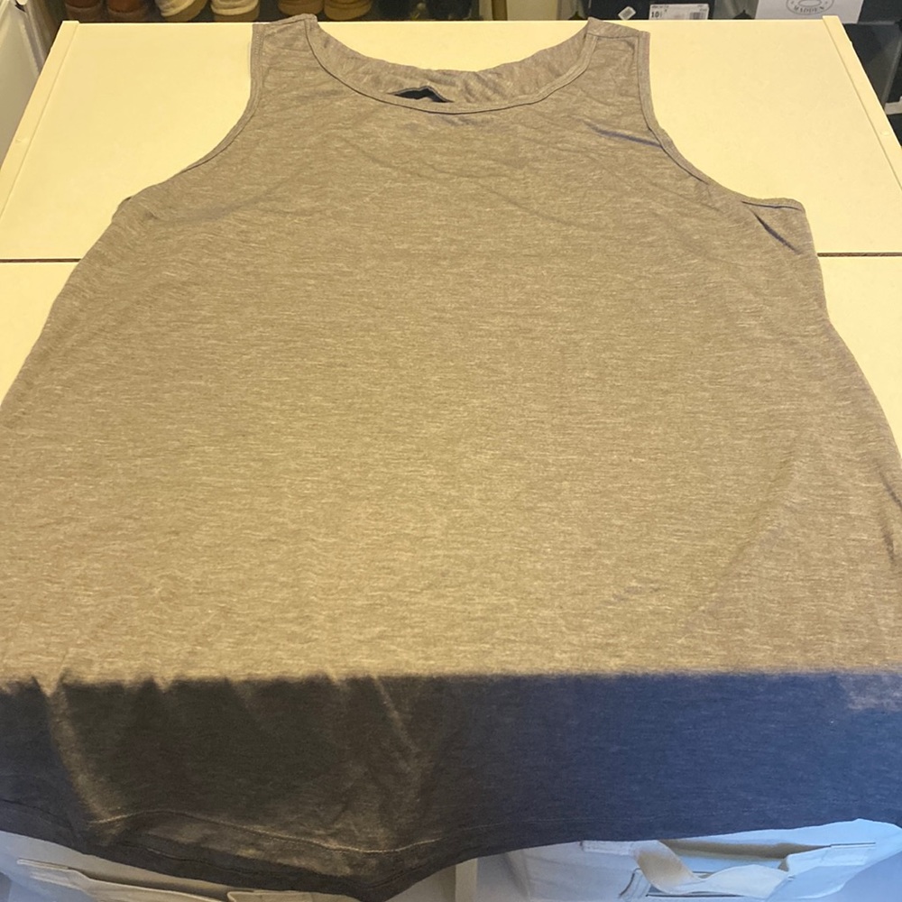 Grey yoga top